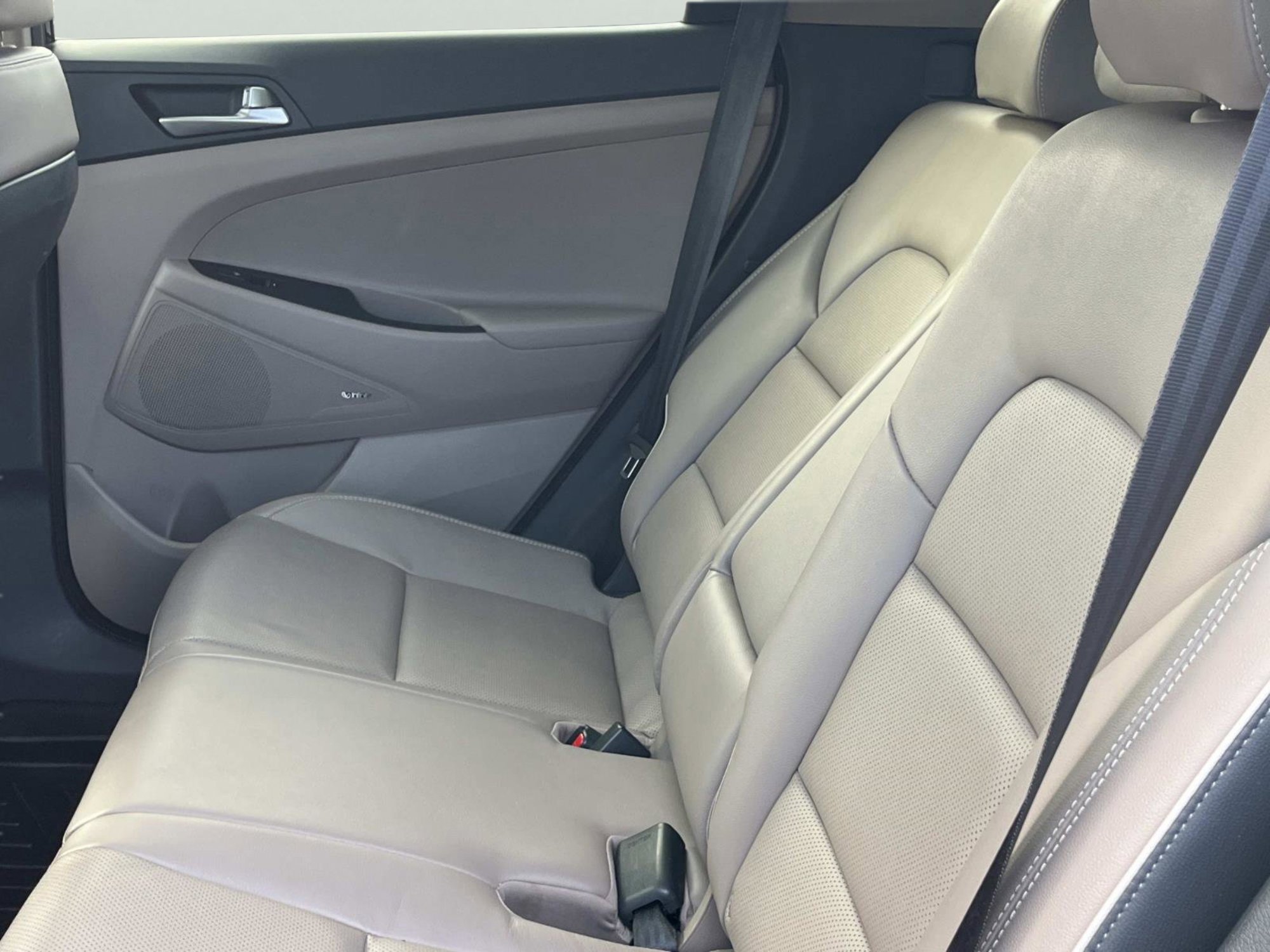 Used 2020 Hyundai Tucson Ultimate w/ Cargo Package image 23