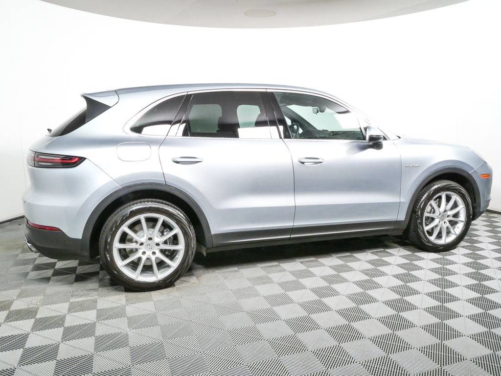 Certified 2022 Porsche Cayenne E-Hybrid AWD/4WD image 27
