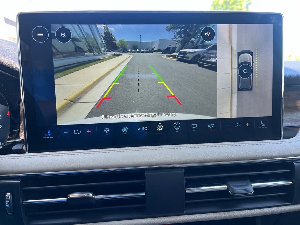 Certified 2025 Lincoln Corsair Reserve FWD image 33