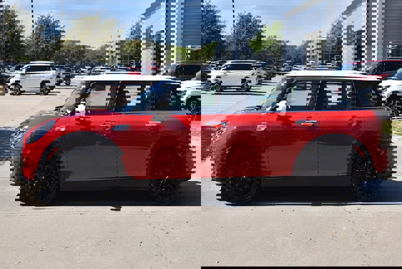 Used 2024 MINI Cooper Clubman S w/ Signature Upholstery Package image 12