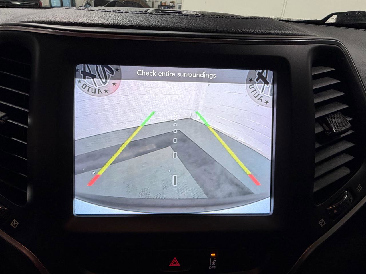 Used 2022 Jeep Cherokee Latitude w/ Trailer Tow Group image 33