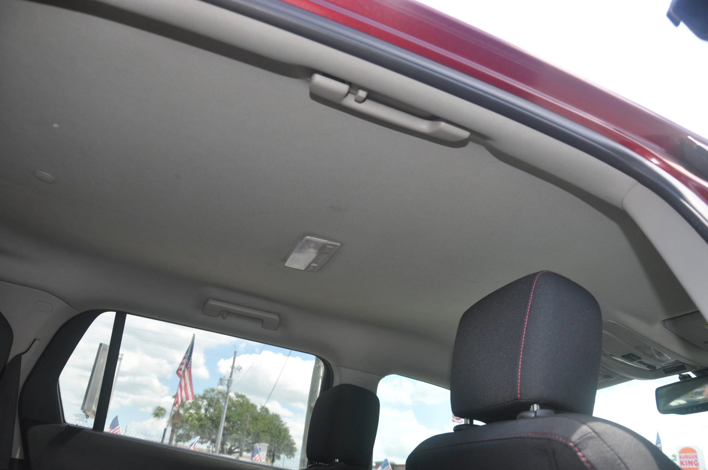 Used 2011 GMC Terrain SLE FWD image 25