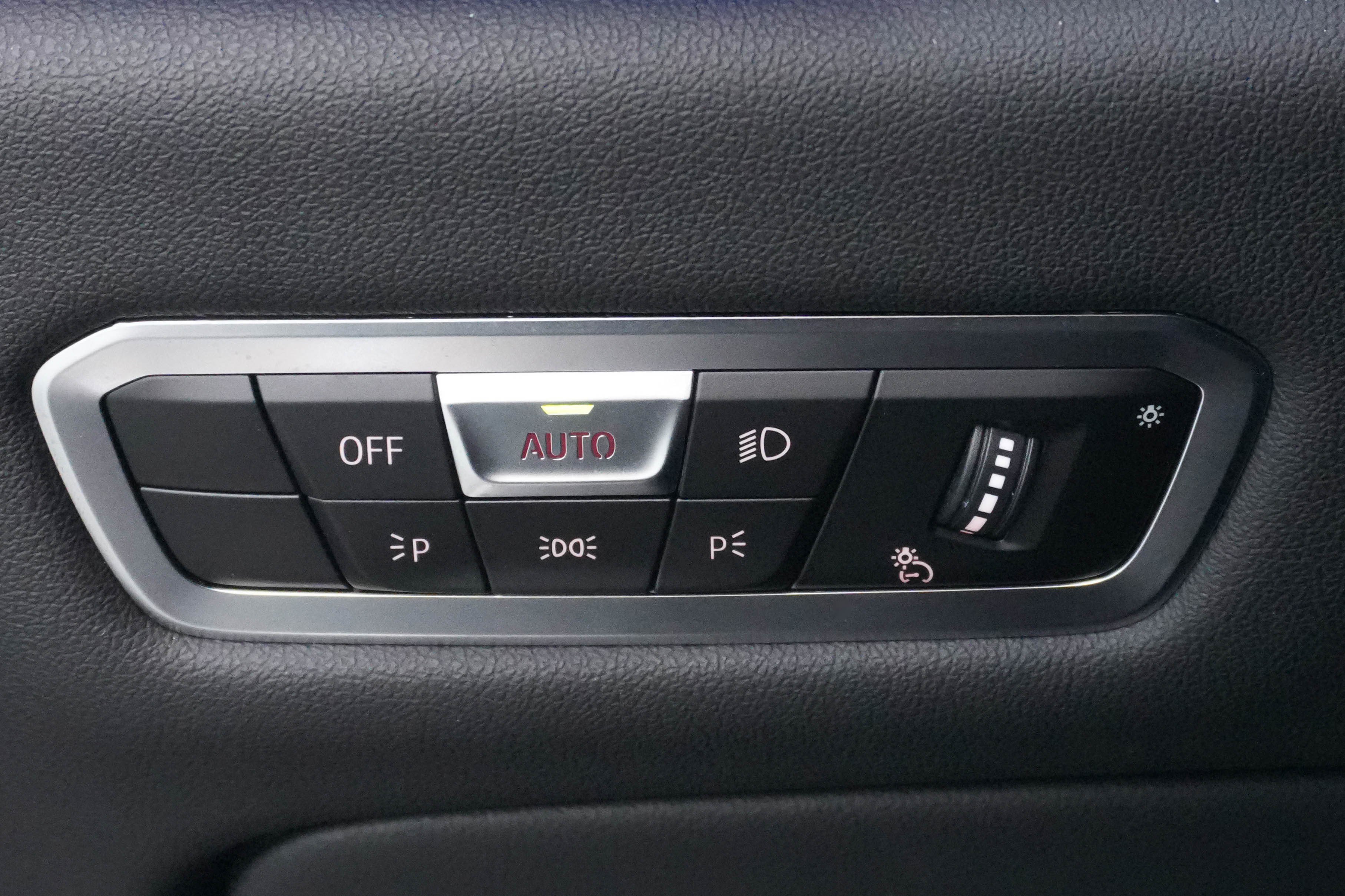 Certified 2023 BMW X5 sDrive40i w/ Premium Package image 17