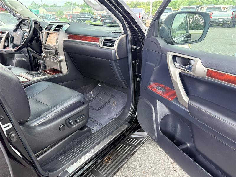 Used 2012 Lexus GX 460 AWD/4WD image 10