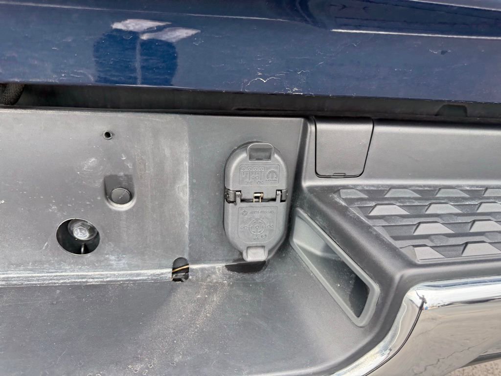 Used 2023 RAM 1500 Big Horn image 43