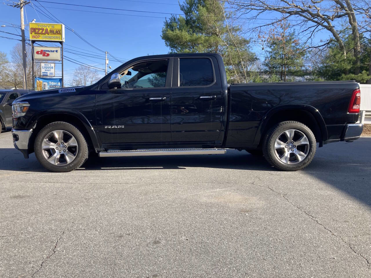 Used 2019 RAM 1500 Laramie image 3