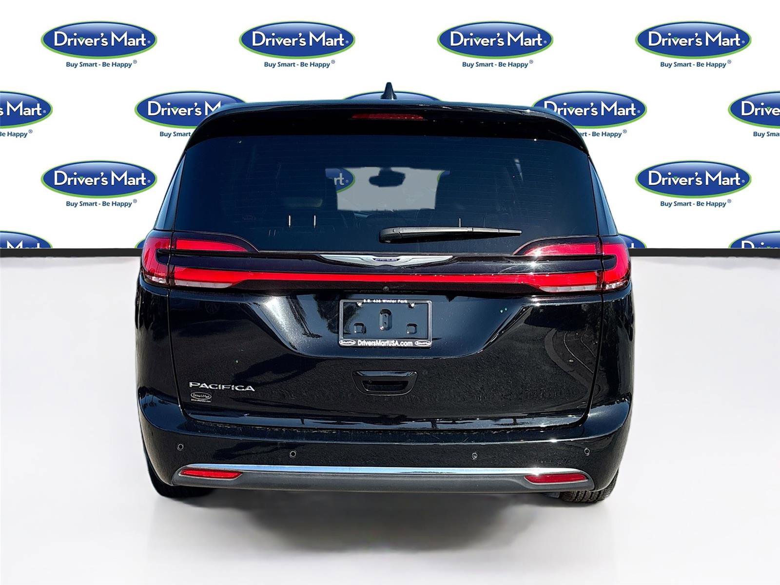 Used 2025 Chrysler Pacifica Select FWD image 6