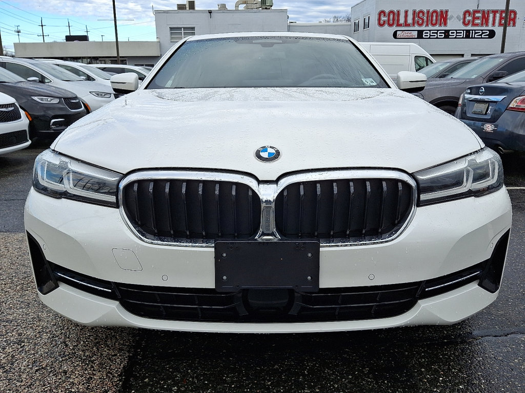 Used 2023 BMW 540i xDrive w/ Premium Package image 8
