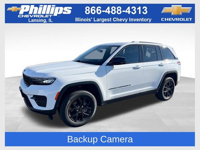 Used 2025 Jeep Grand Cherokee Altitude AWD/4WD image 1