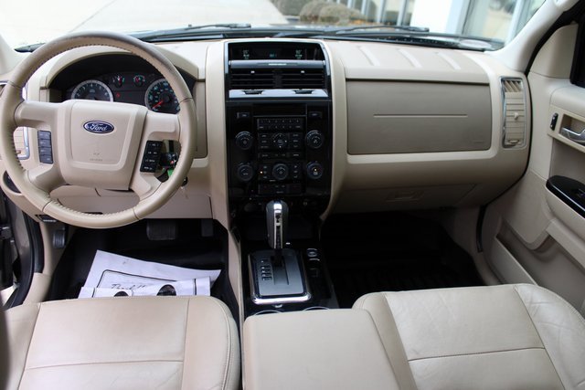 Used 2010 Ford Escape Limited image 33