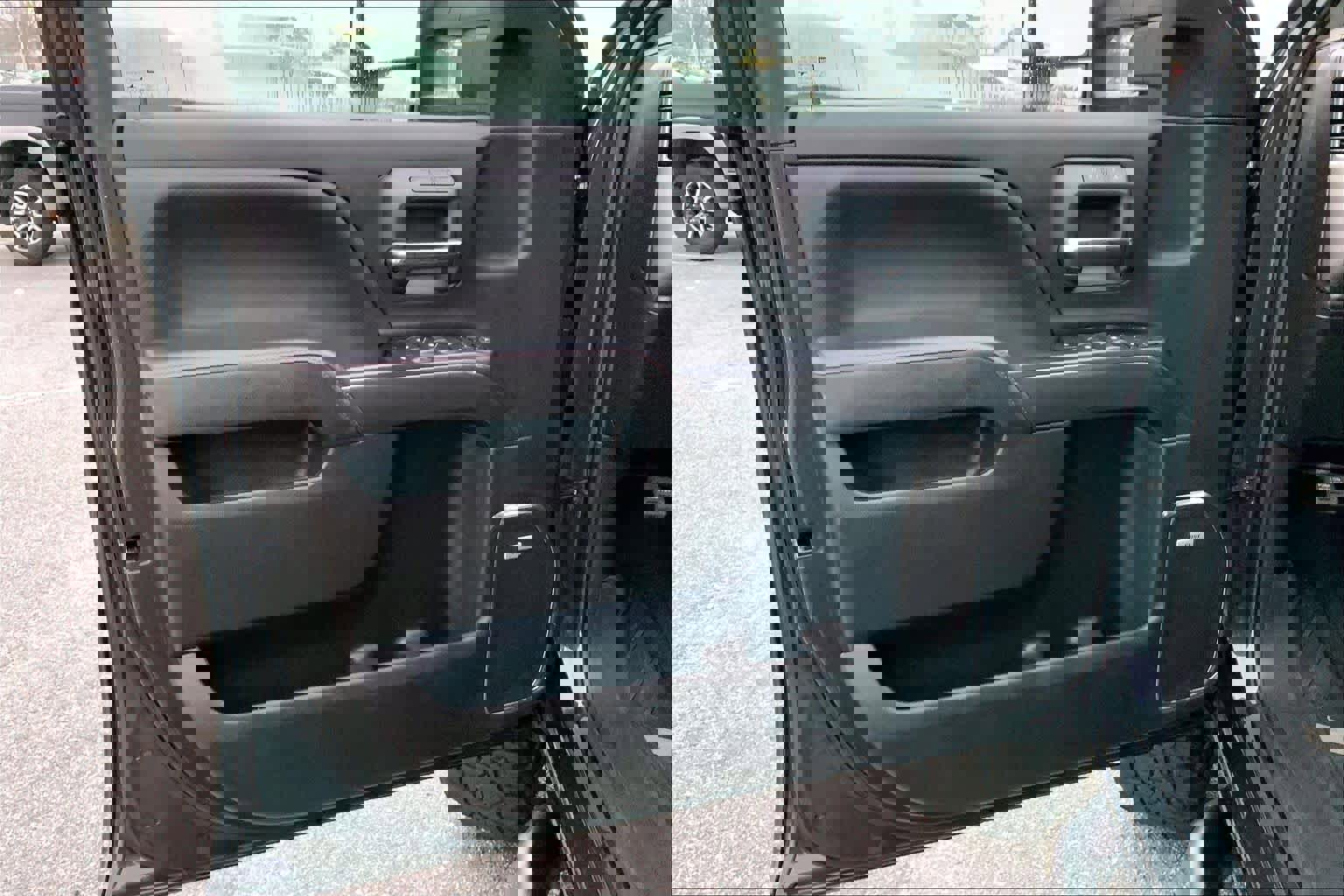 Used 2018 GMC Sierra 2500 SLT w/ Duramax Plus Package image 21