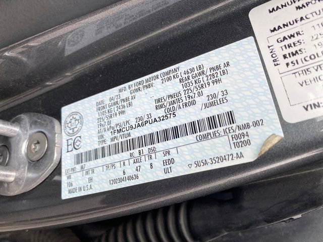 Used 2023 Ford Escape Platinum image 25