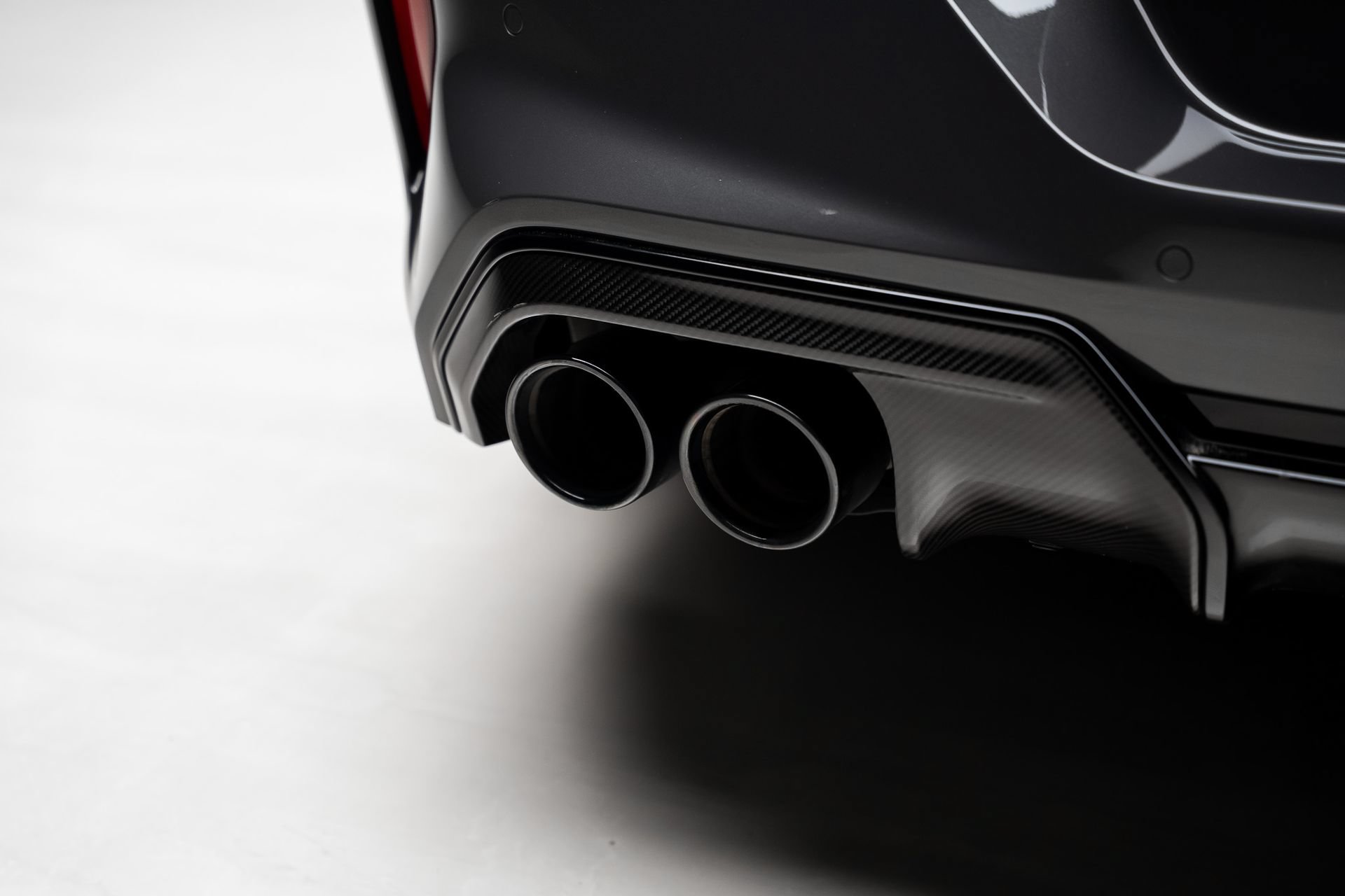 Used 2022 BMW M8 Competition w/ M Carbon Exterior Package AWD/4WD image 35
