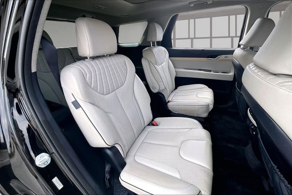 Used 2023 Hyundai Palisade Limited image 24
