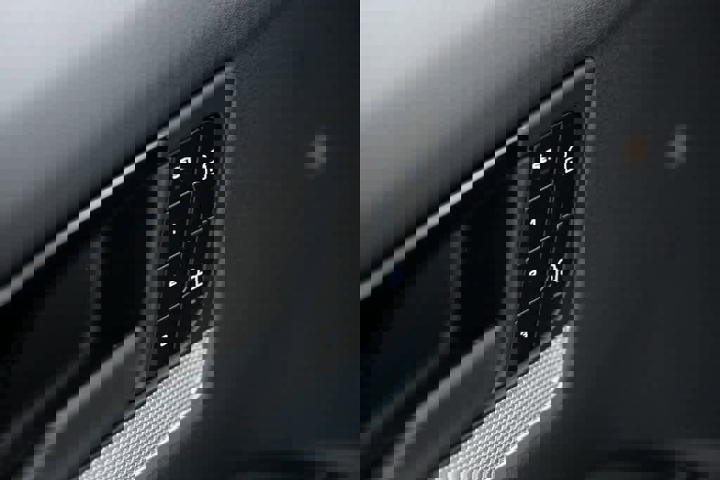 Certified 2025 Porsche Cayenne S image 22