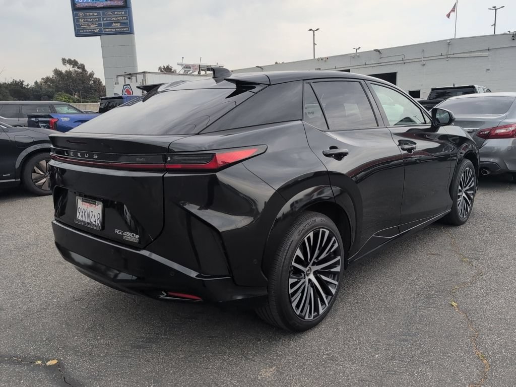 Used 2023 Lexus RZ 450e Premium w/ Cold Area Package AWD/4WD image 5