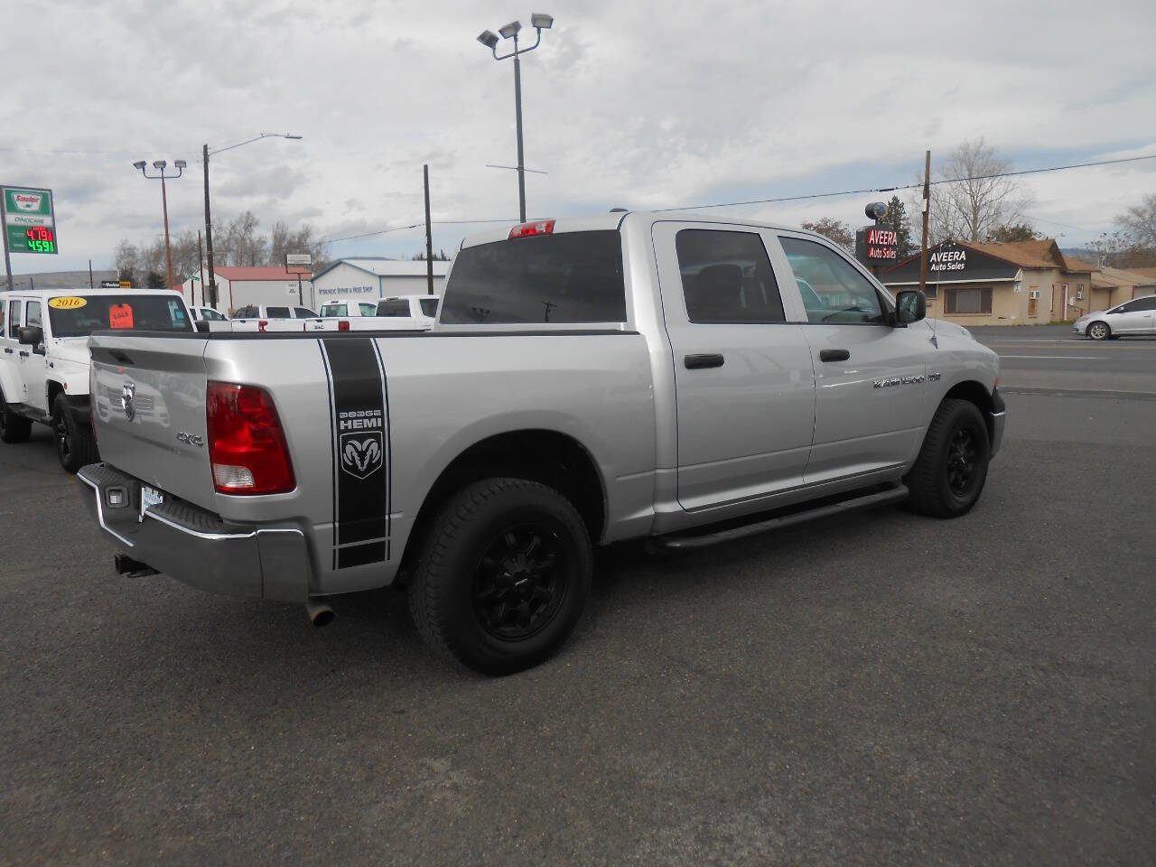 Used 2012 RAM 1500 ST w/ SXT Appearance Group AWD/4WD image 9