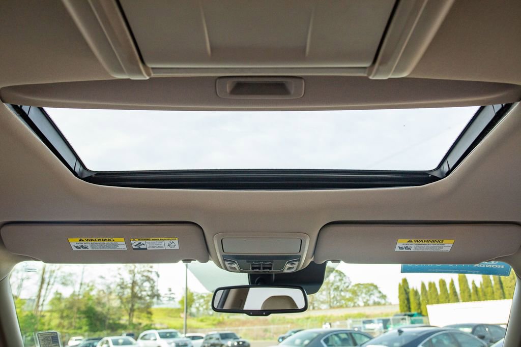 Used 2016 Honda Pilot Elite image 17