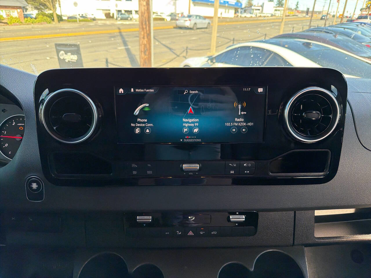 Used 2020 Mercedes-Benz Sprinter 2500 image 27