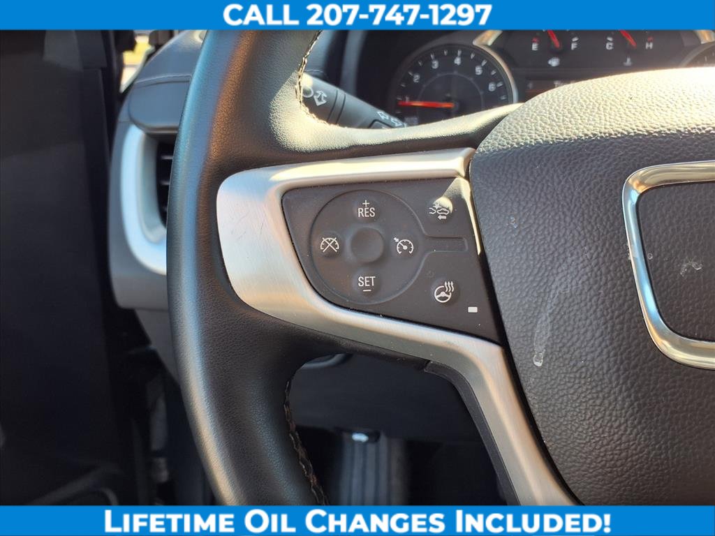 Used 2023 GMC Terrain SLT image 13