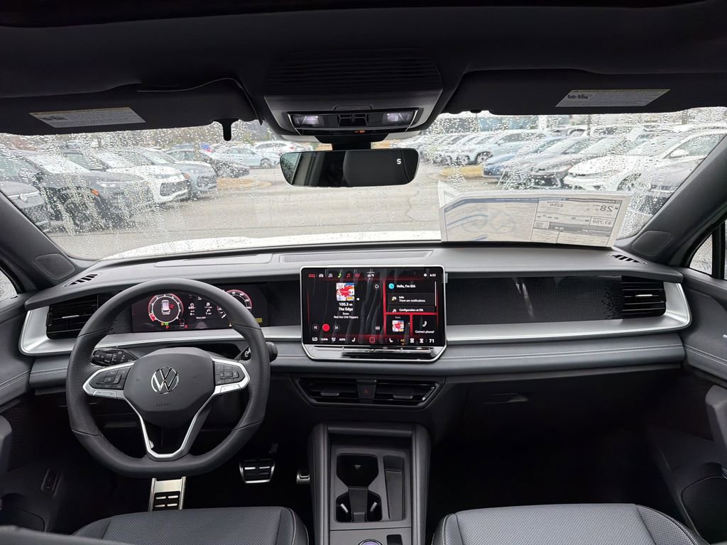 New 2026 Volkswagen Tiguan SE R-Line image 22