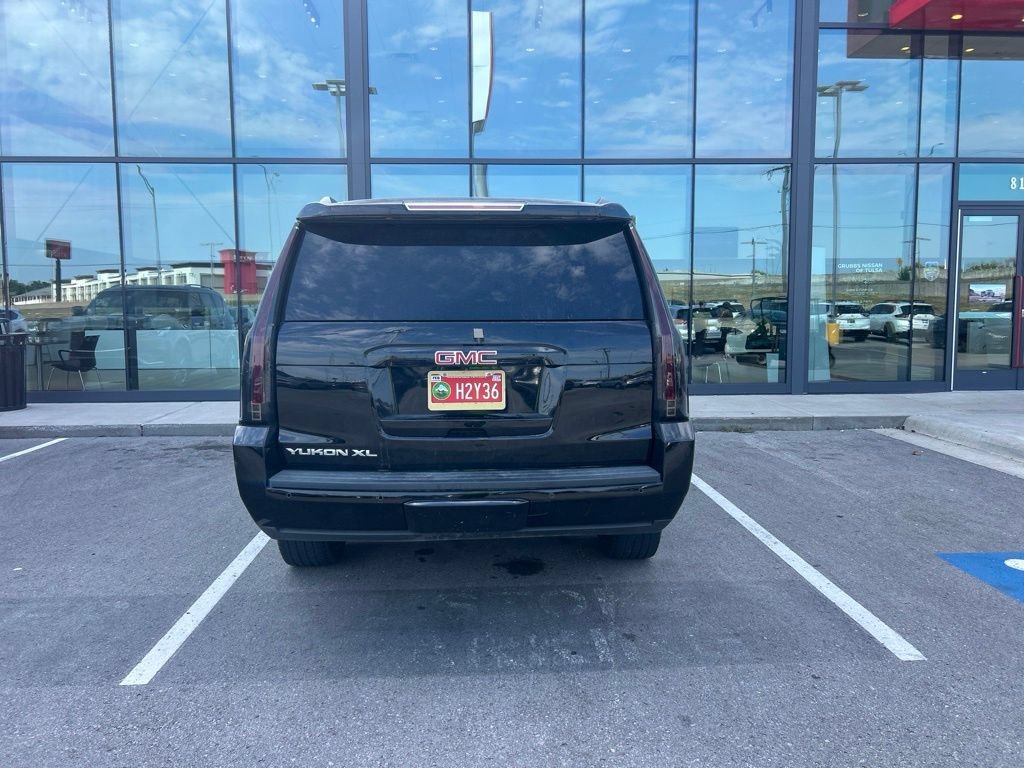 Used 2019 GMC Yukon XL SLT w/ Open Road Package AWD/4WD image 6