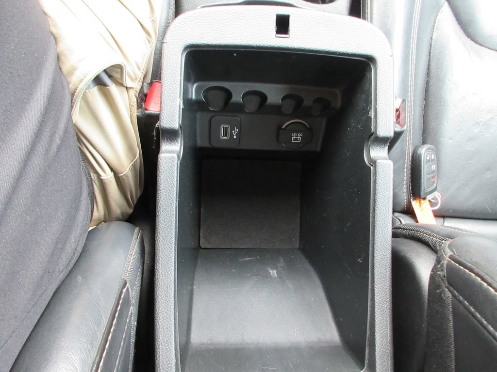 Used 2016 Jeep Cherokee Limited AWD/4WD image 27