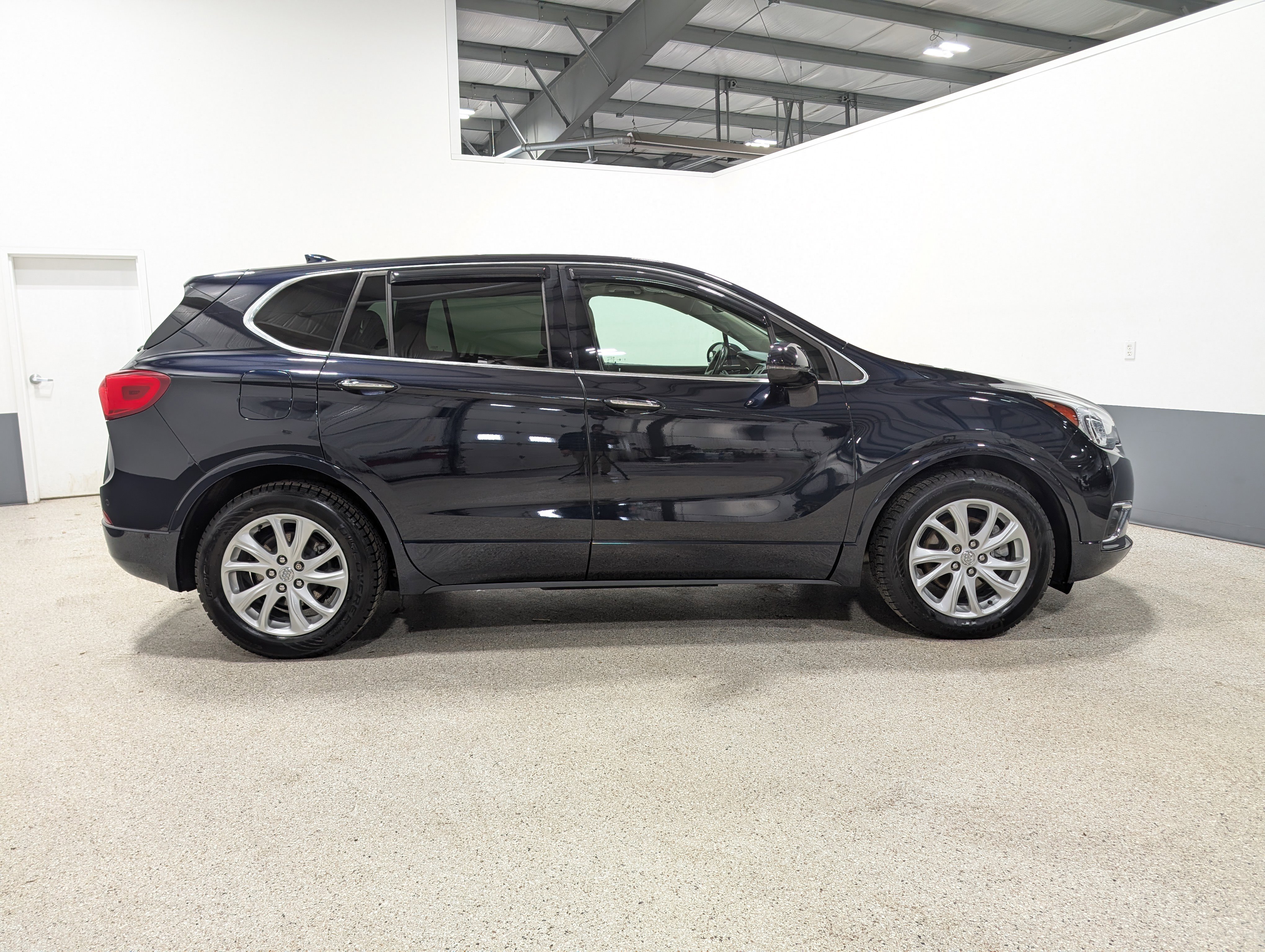 Used 2020 Buick Envision Preferred FWD image 2