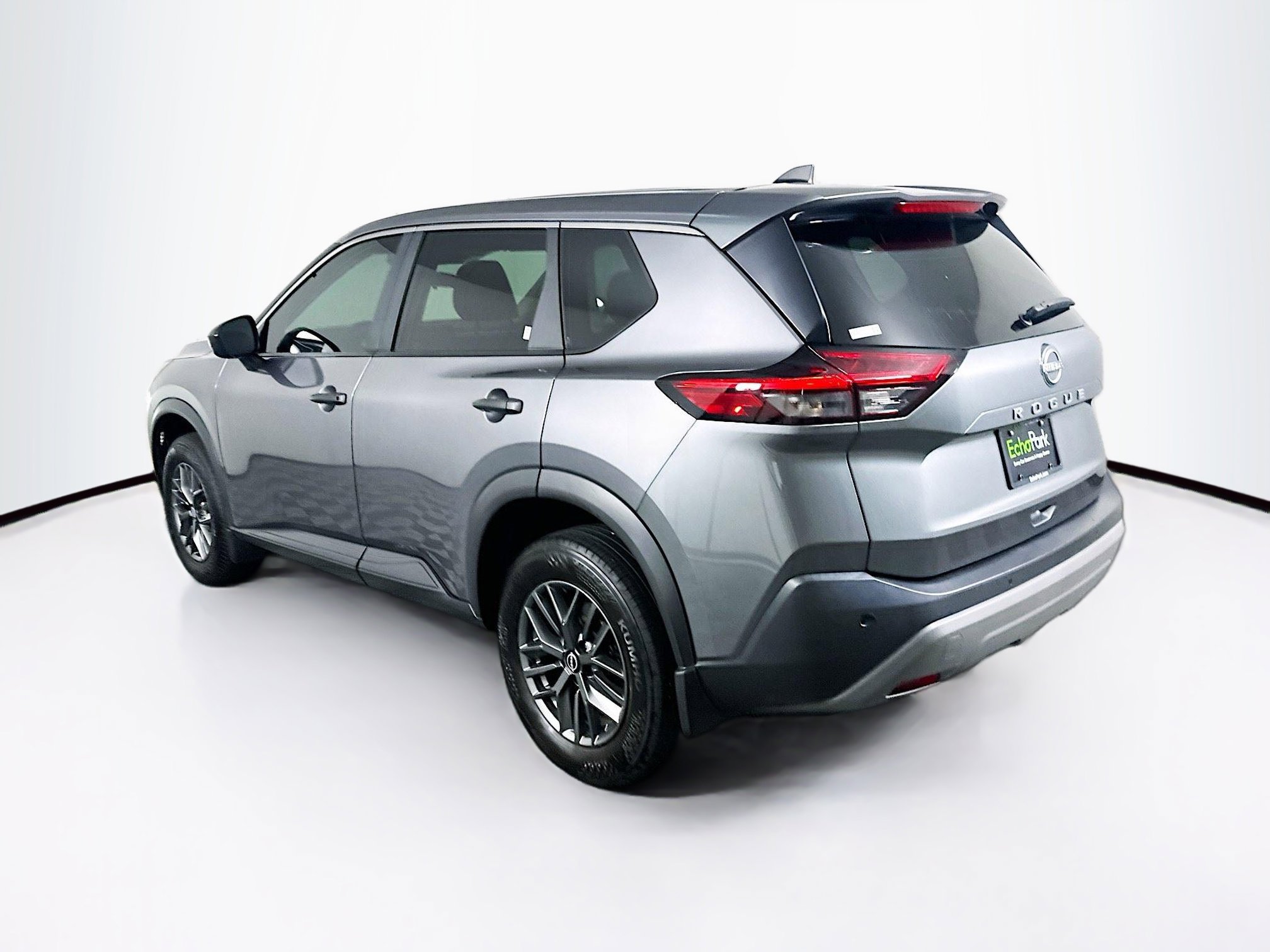 Used 2023 Nissan Rogue S FWD image 5