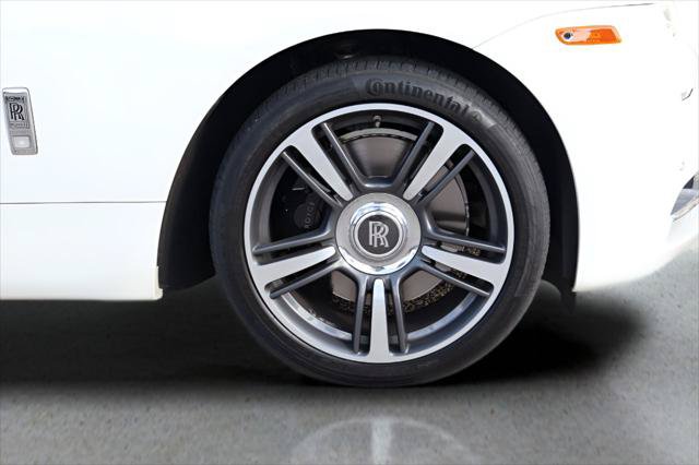Certified 2017 Rolls-Royce Wraith RWD image 11