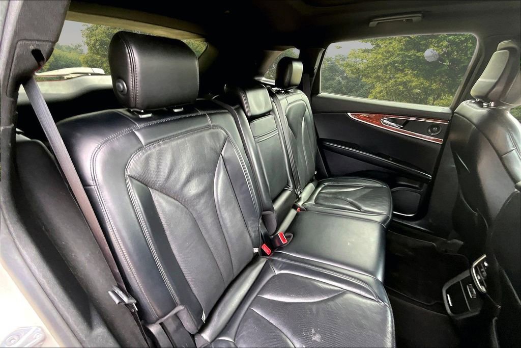 Used 2020 Lincoln Nautilus Reserve FWD image 26