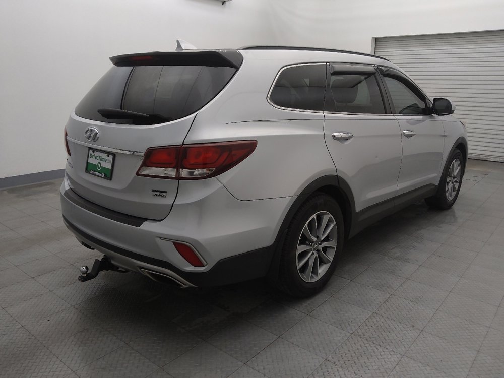 Used 2018 Hyundai Santa Fe SE image 9