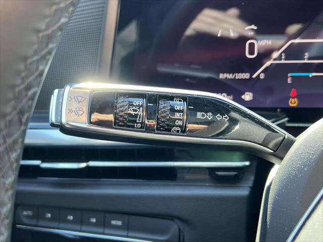 Used 2025 Cadillac Escalade ESV Premium Luxury image 27