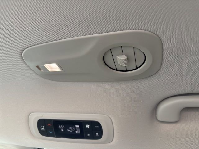 Used 2018 Chrysler Pacifica Touring-L Plus w/ Advanced Safetytec Group image 35