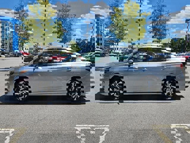 Used 2022 Subaru Legacy Premium image 5