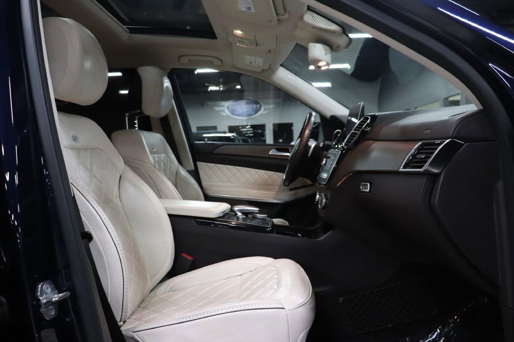 Used 2019 Mercedes-Benz GLS 550 4MATIC w/ Grand Edition Package image 24