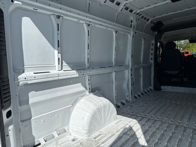 Used 2025 RAM ProMaster 3500 w/ Convenience Group FWD image 13