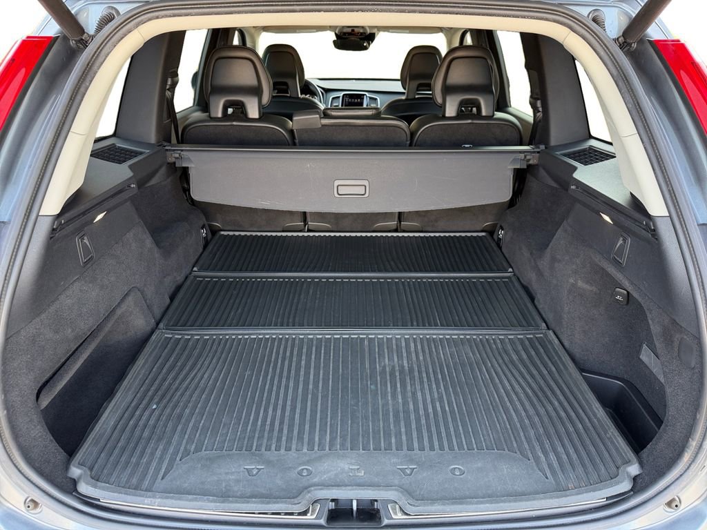 Used 2018 Volvo XC90 T5 Momentum w/ Convenience Package AWD/4WD image 21