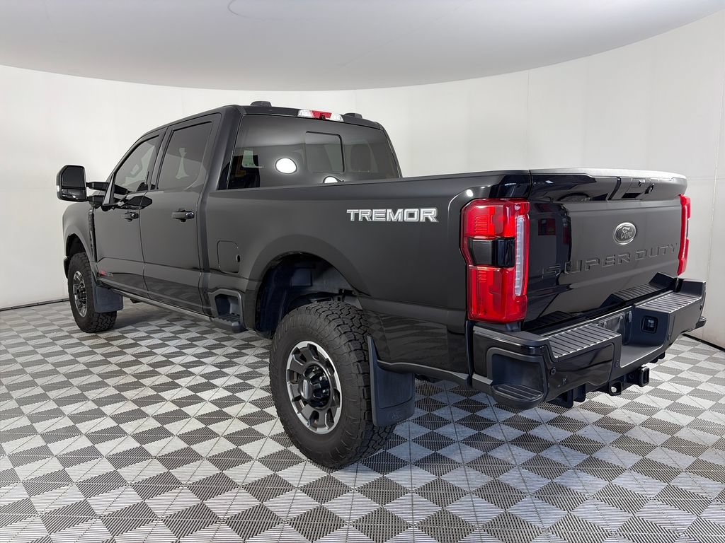 Used 2023 Ford F250 Lariat w/ Lariat Ultimate Package AWD/4WD image 5