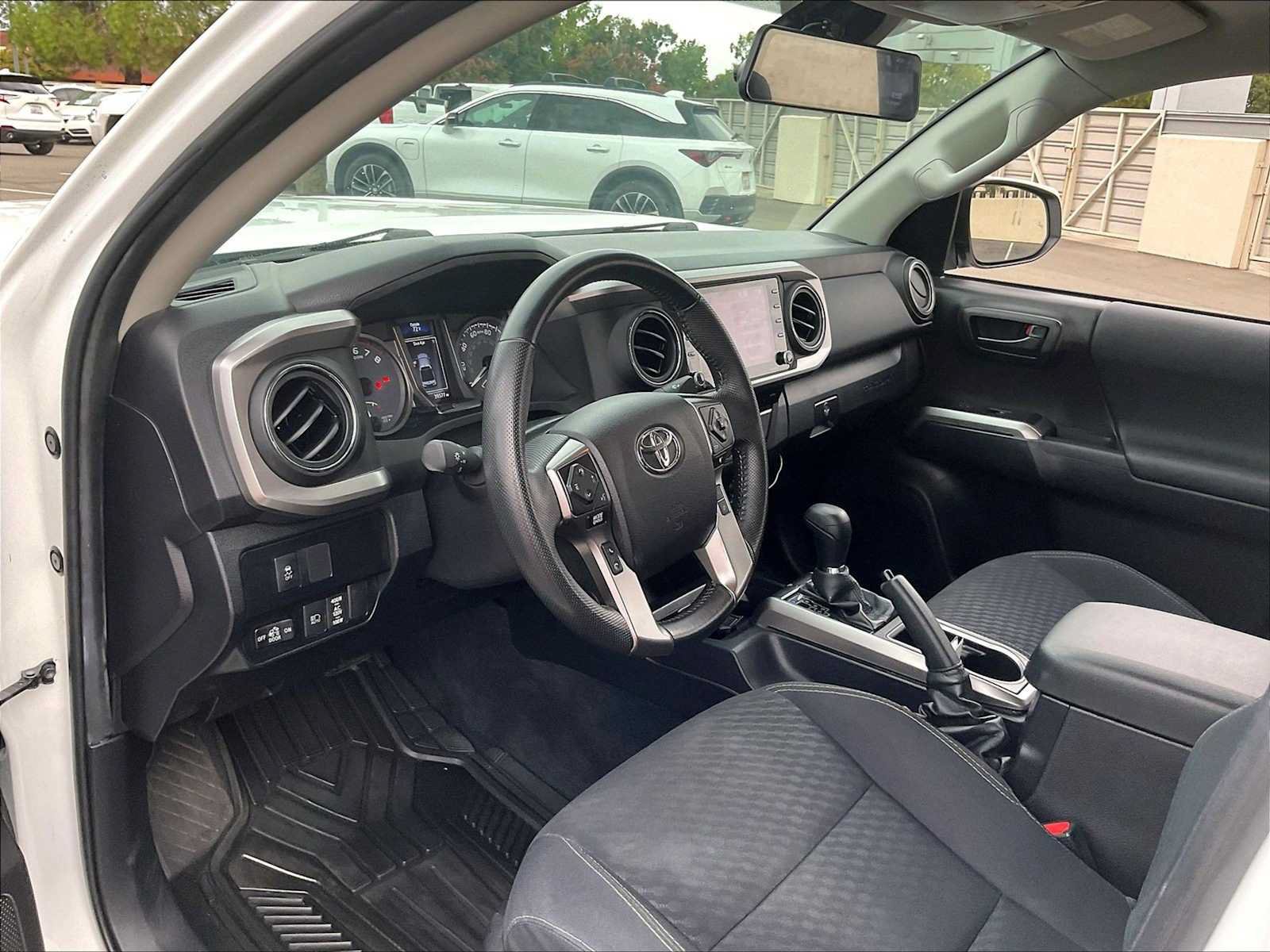 Used 2022 Toyota Tacoma SR5 w/ Trail Edition AWD/4WD image 16