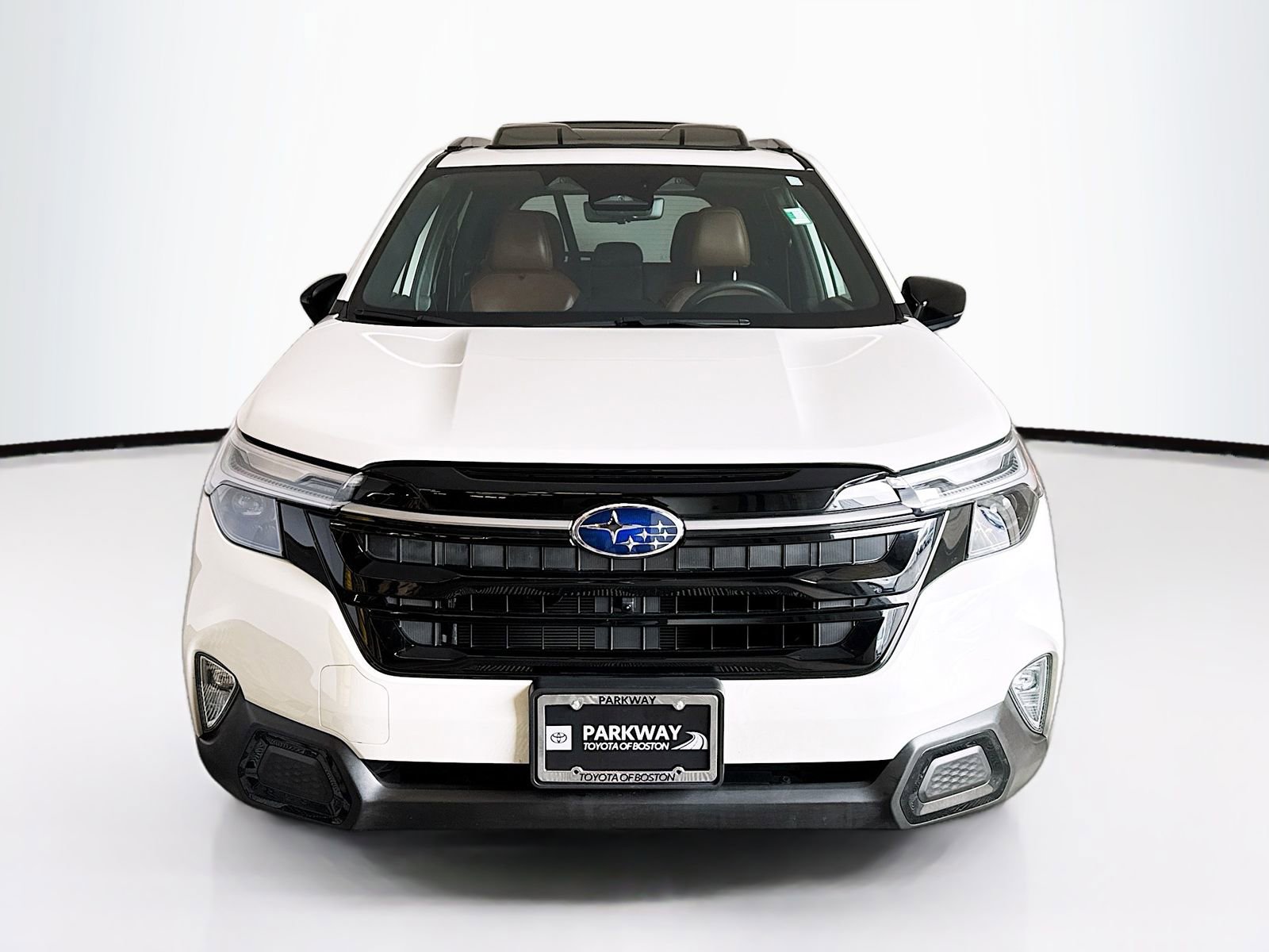 Used 2025 Subaru Forester Touring image 2