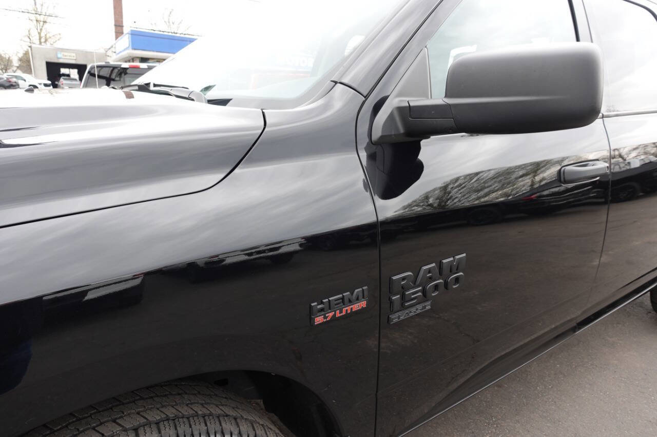 Used 2023 RAM 1500 Express w/ Wheel & Sound Group AWD/4WD image 8