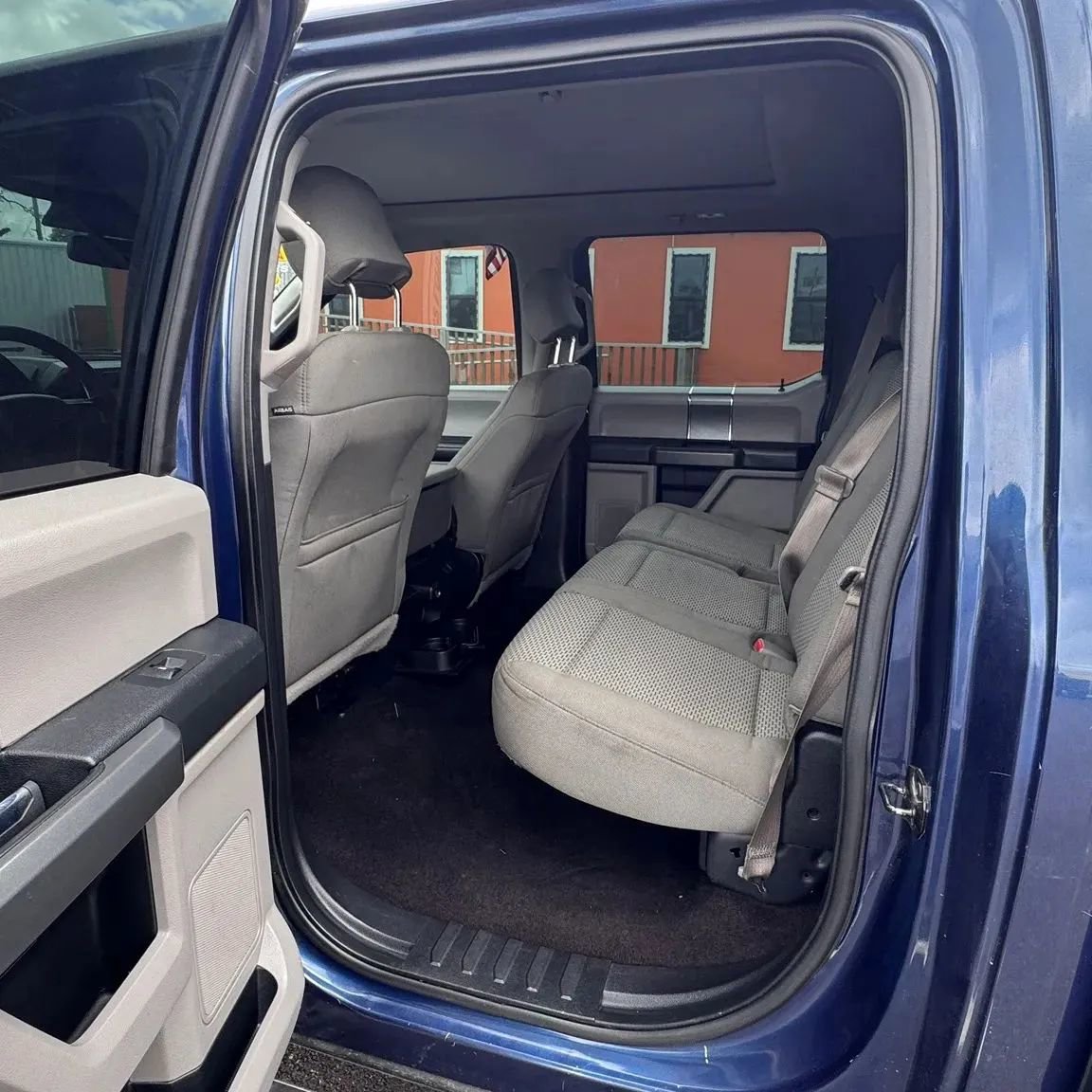 Used 2016 Ford F150 XLT w/ Equipment Group 302A Luxury image 7