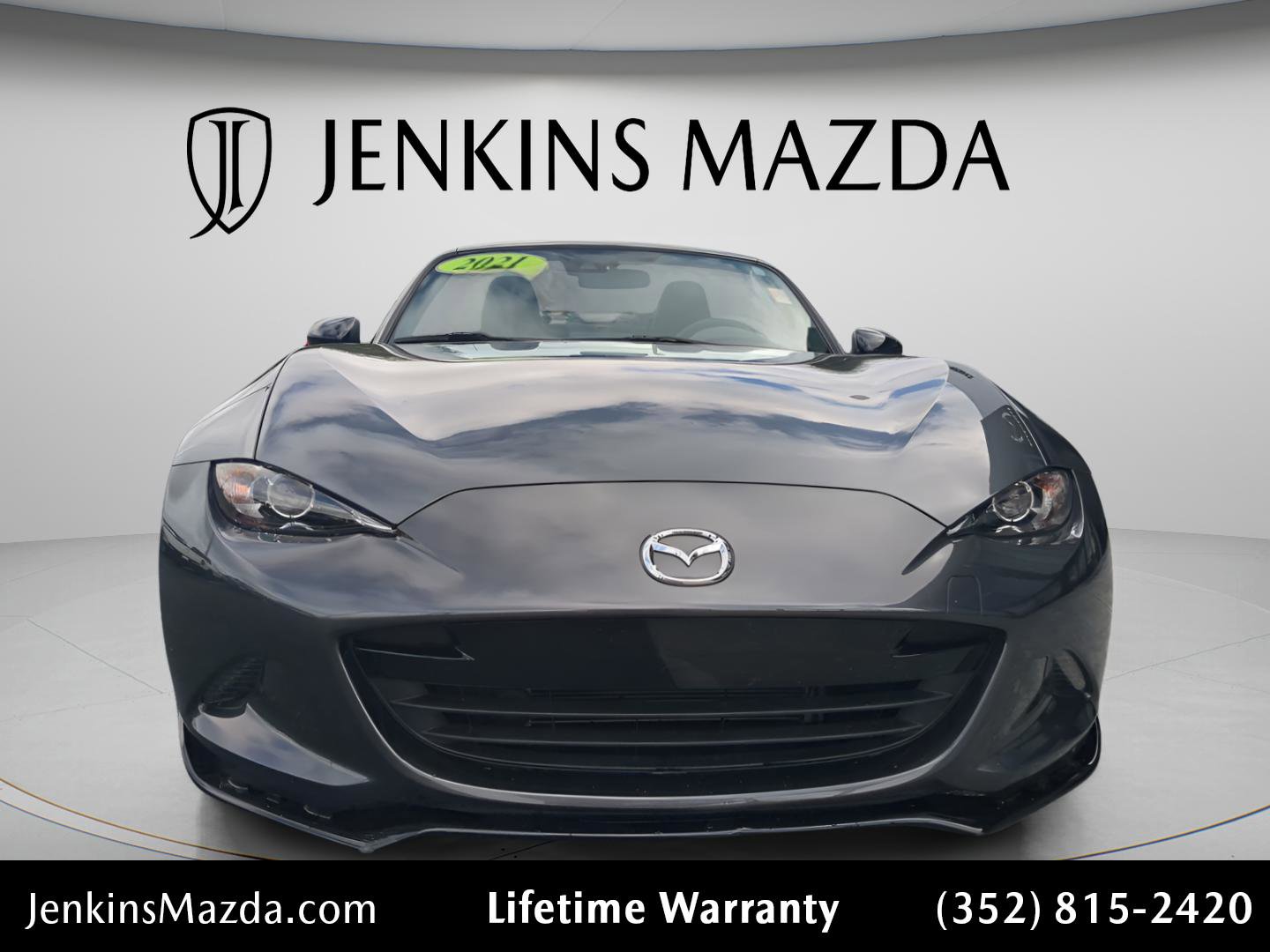 Used 2021 MAZDA MX-5 Miata Club RWD image 8