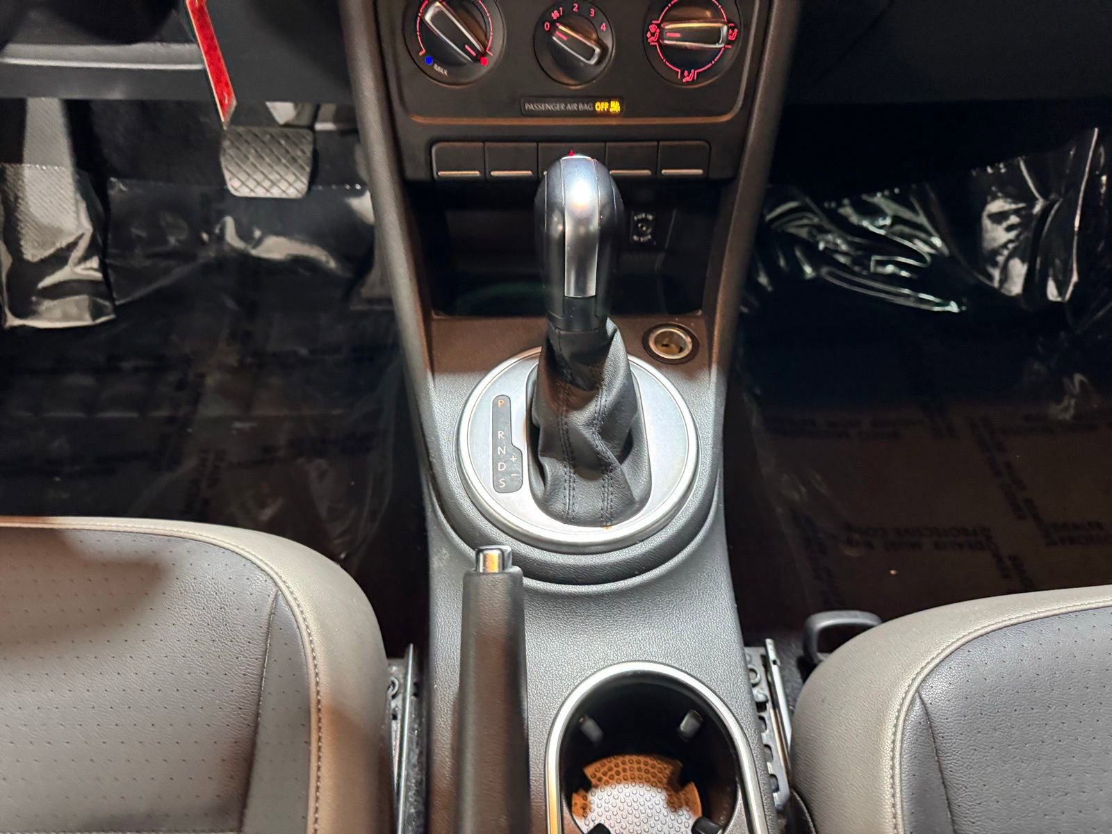 Used 2015 Volkswagen Beetle 1.8T image 16