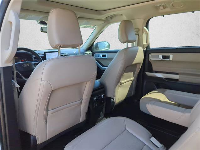 Certified 2023 Ford Explorer Limited w/ Equipment Group 301A image 17