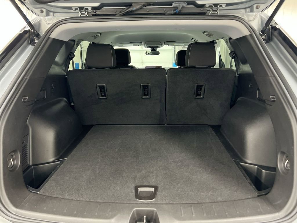 Used 2025 Chevrolet Blazer LT image 23