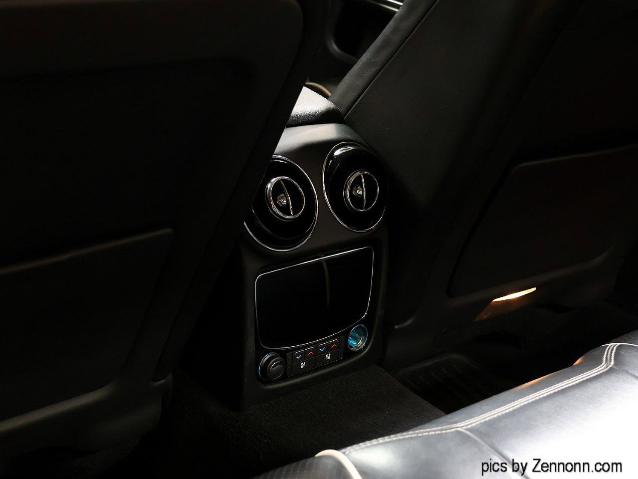 Used 2018 Jaguar XJ R-Sport image 16