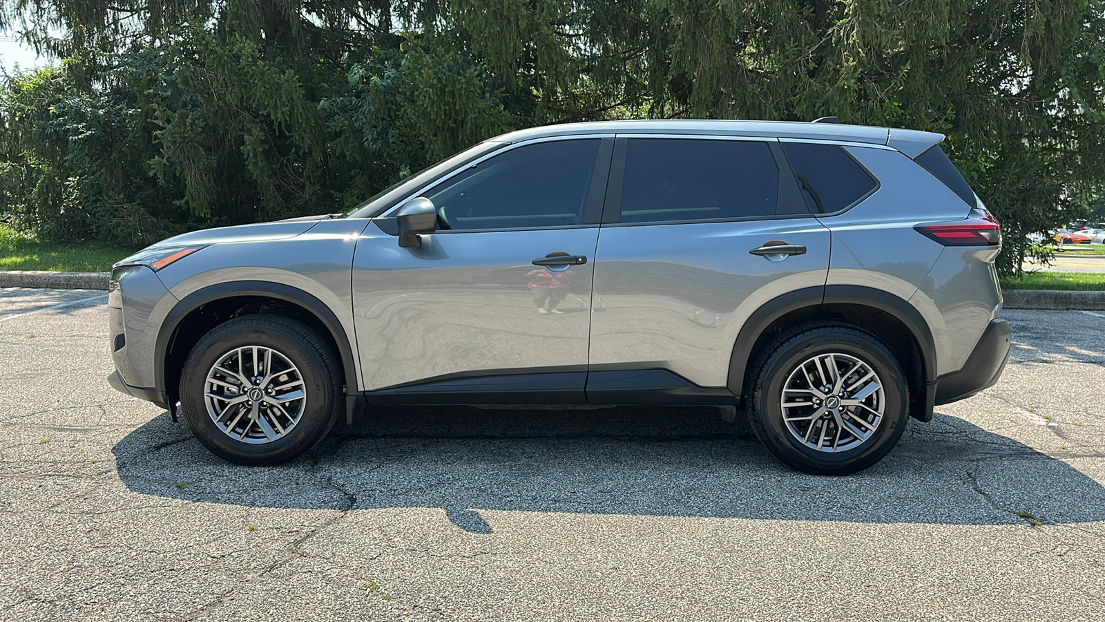 Certified 2023 Nissan Rogue S image 26