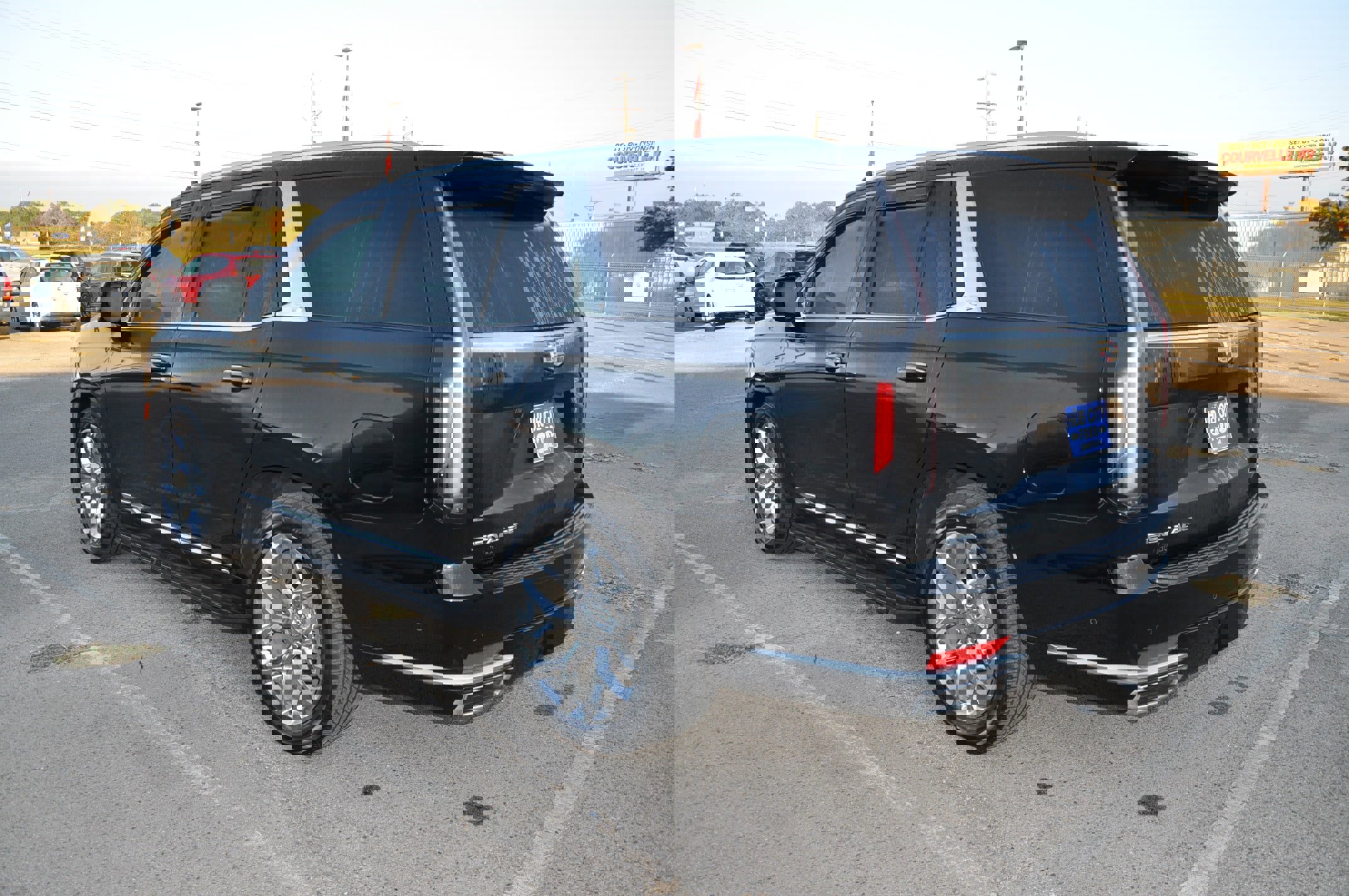 Used 2021 Cadillac Escalade Premium Luxury Platinum image 3